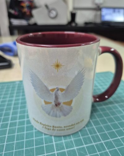 Caneca com alça colorida